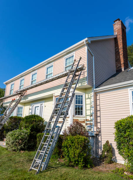 Siding Removal and Disposal in Santa Clarita, CA